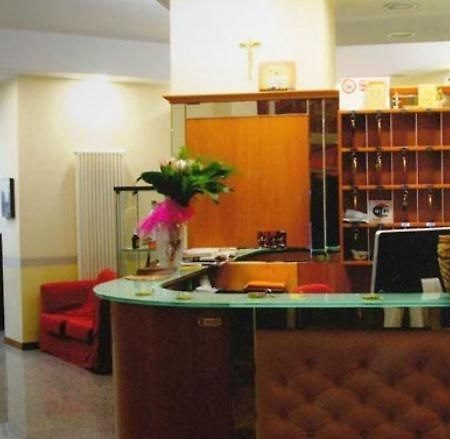 Hotel San Giacomo Монтепрандоне Екстериор снимка