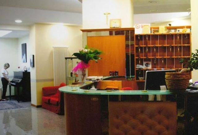 Hotel San Giacomo Монтепрандоне Екстериор снимка